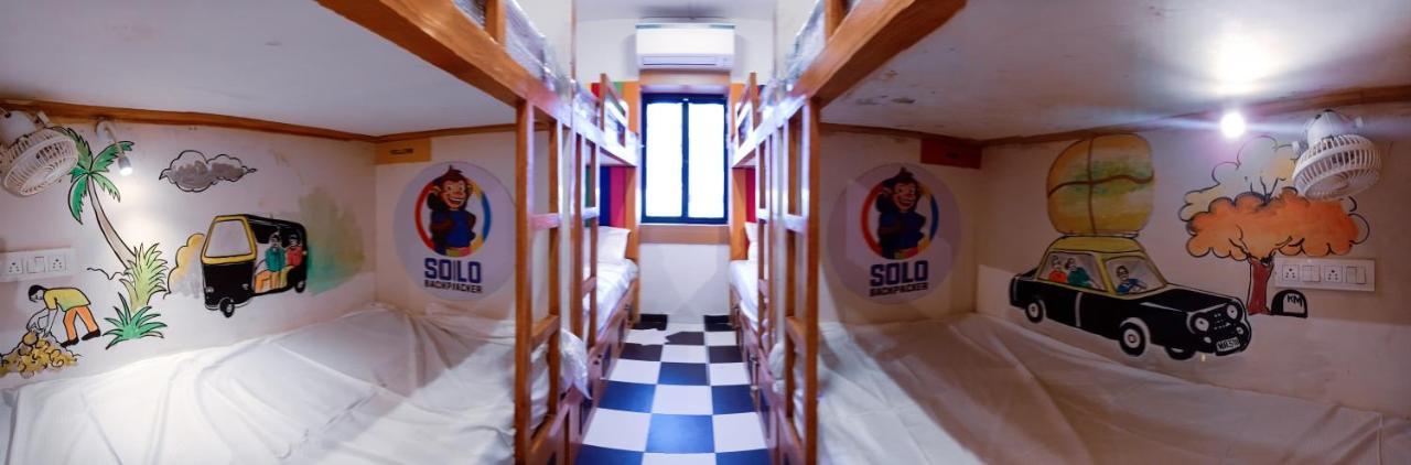 Solo Backpacker Hostel Mumbai  Buitenkant foto