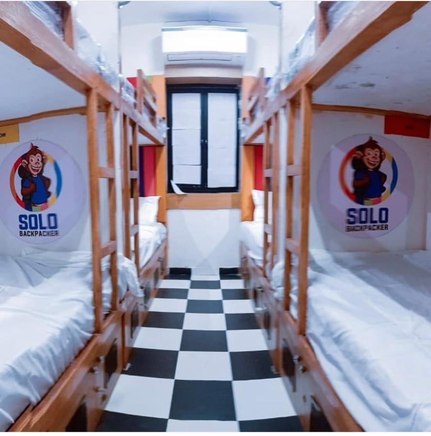 Solo Backpacker Hostel Mumbai  Buitenkant foto